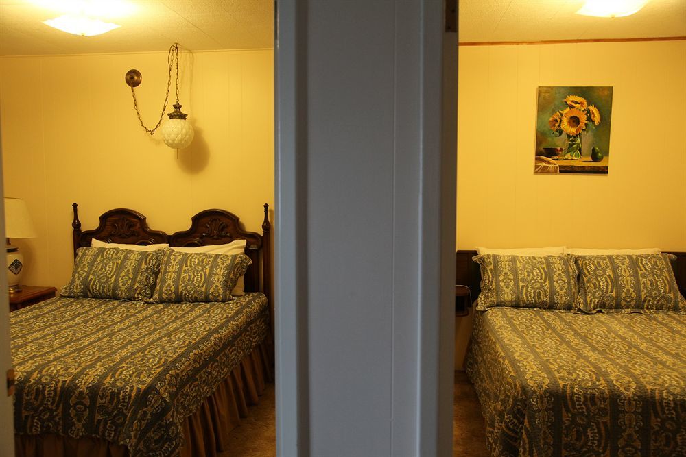 Cozy Court Motel Сешелт Екстериор снимка