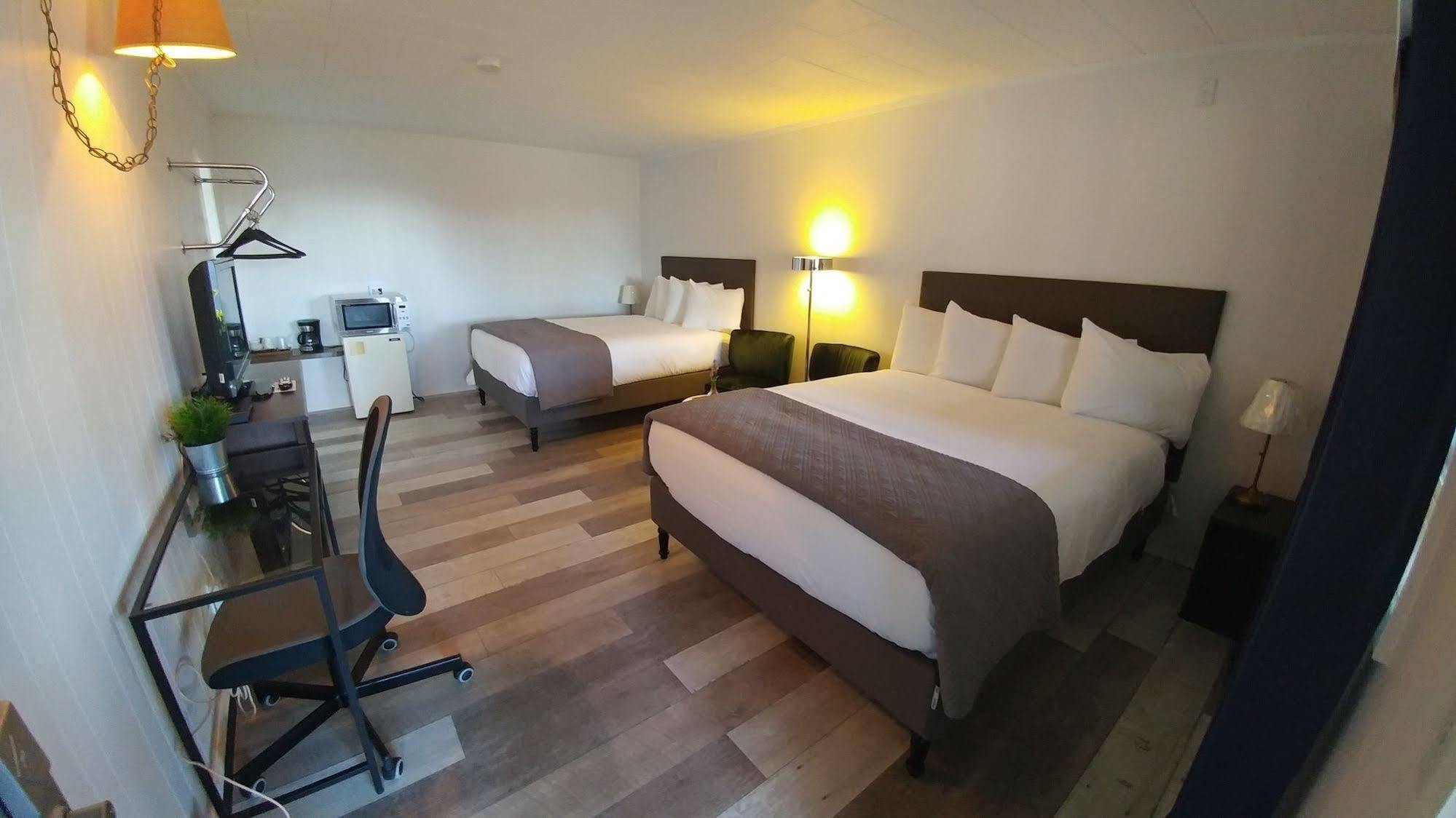 Cozy Court Motel Сешелт Екстериор снимка